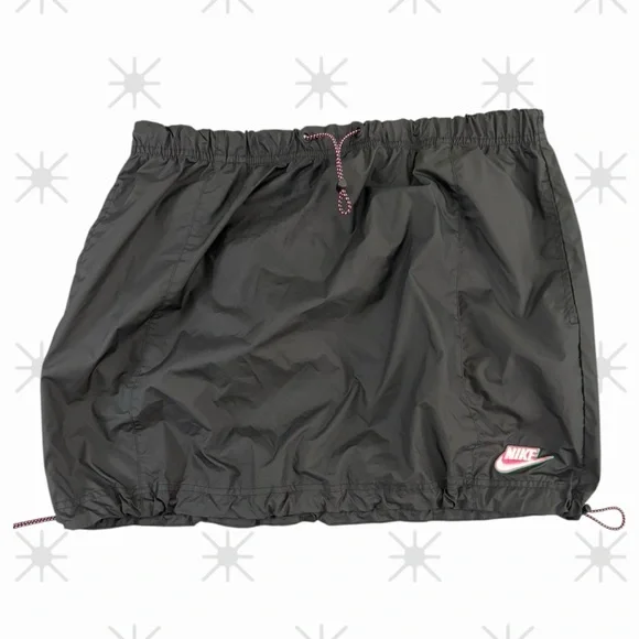 Nike Black Icon Clash Athletic Skirt - Picture 1 of 3
